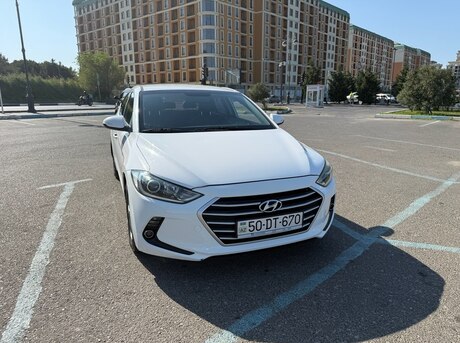 Hyundai Avante 2016
