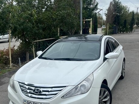 Hyundai Sonata 2010