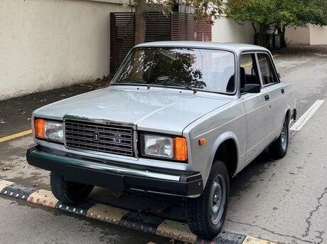 LADA (VAZ) 2107 2010