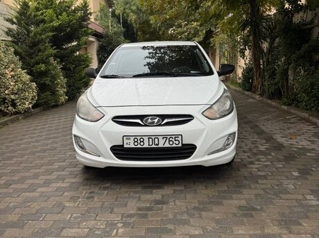 Hyundai Accent 2013