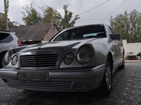 Mercedes E 220 1998