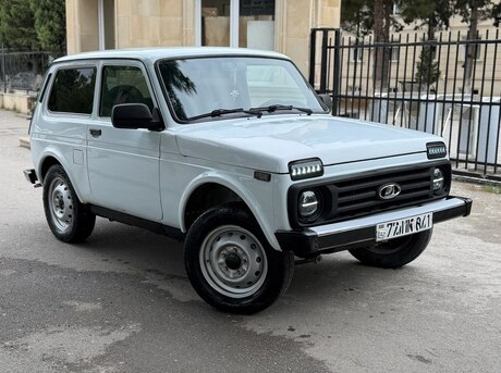 LADA (VAZ) Niva 2012