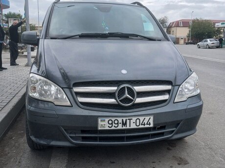 Mercedes  2011