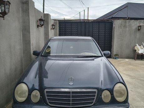 Mercedes E 240 2000