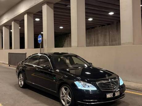 Mercedes S 500 4MATIC 2012