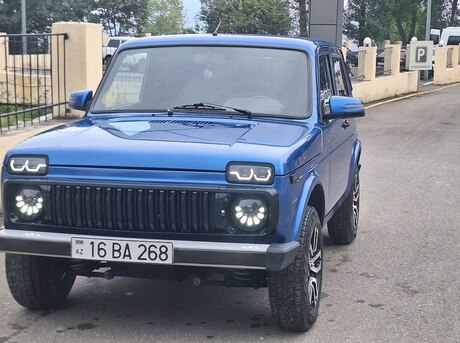 LADA (VAZ) Niva 1989
