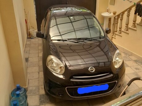 Nissan March 2012