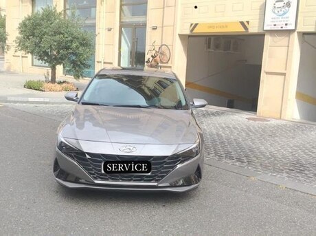 Hyundai Elantra 2022