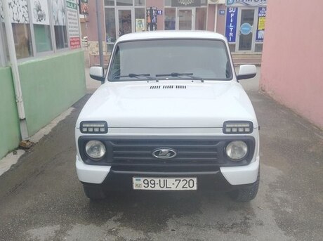 LADA (VAZ) Niva 2015