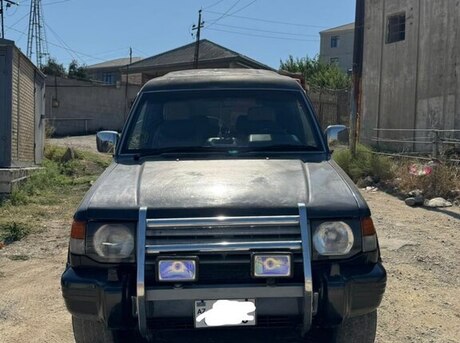 Mitsubishi Pajero 1991