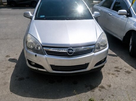 Opel Astra 2010