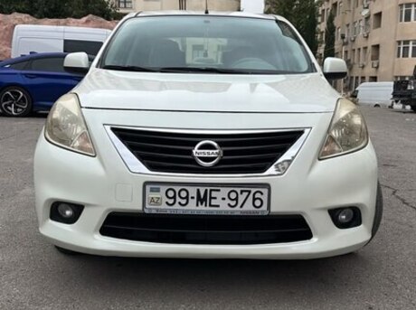 Nissan Sunny 2012