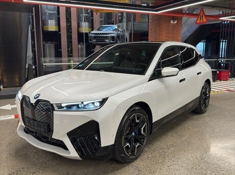 BMW iX 2023