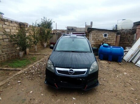 Opel Zafira 2005