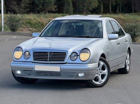 Mercedes E 240 1999
