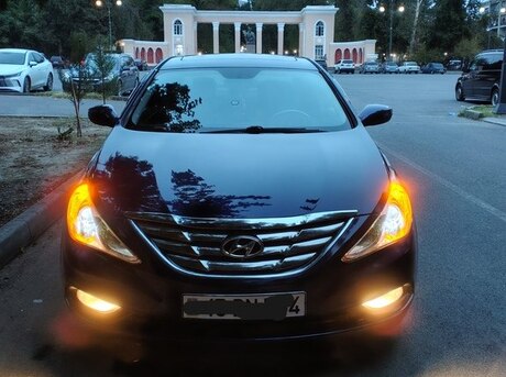 Hyundai Sonata 2011