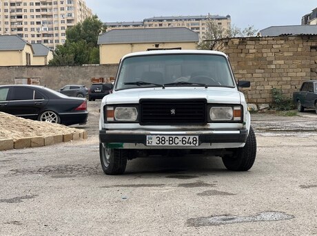 LADA (VAZ) 2107 2000