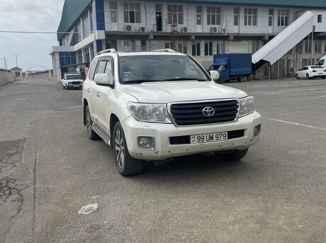 Toyota Land Cruiser 2011