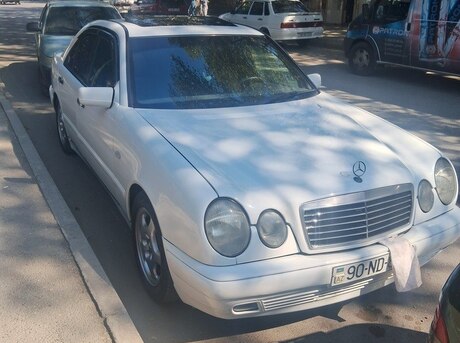 Mercedes E 280 4MATIC 1999
