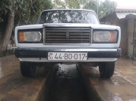 LADA (VAZ) 2107 2000