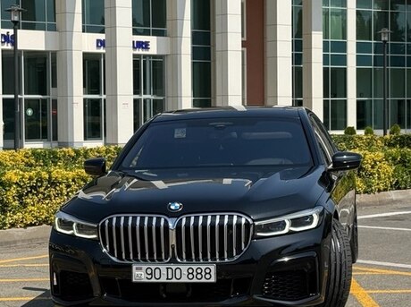 BMW 750 2019