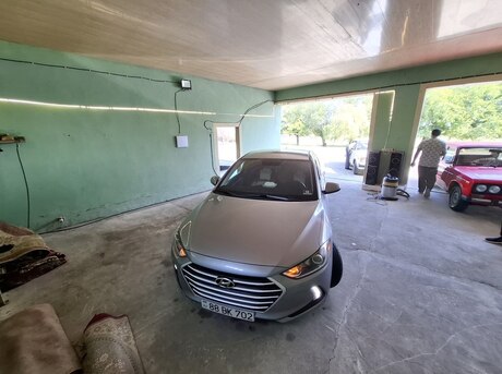 Hyundai Elantra 2016