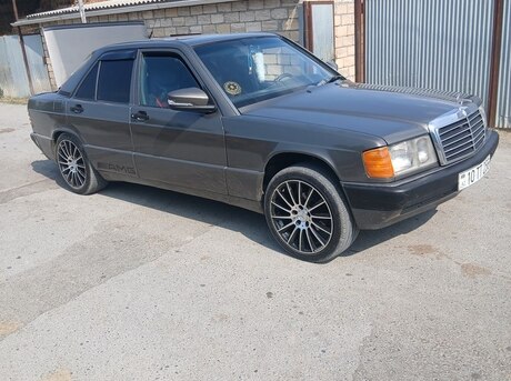Mercedes 190 1989