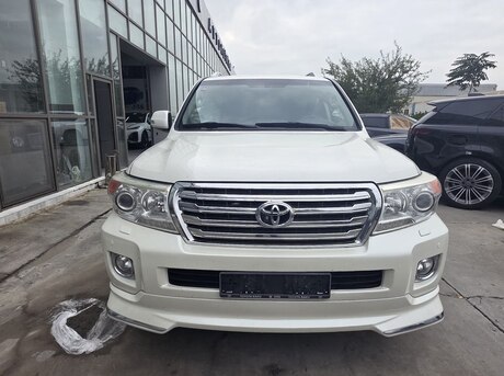 Toyota Land Cruiser 2013