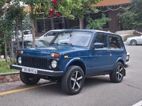 LADA (VAZ) Niva 2015