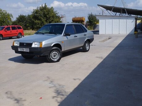 LADA (VAZ) 21099 2001