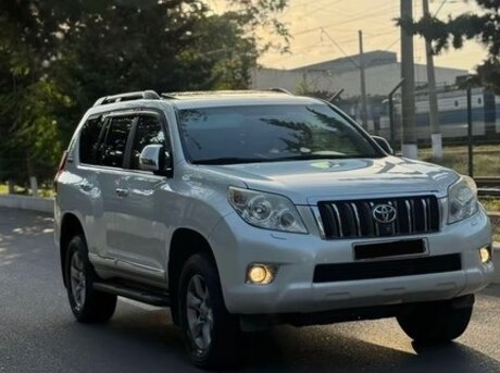 Toyota Land Cruiser Prado 2012