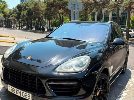 Porsche Cayenne S 2011