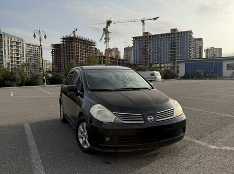 Nissan Tiida 2007
