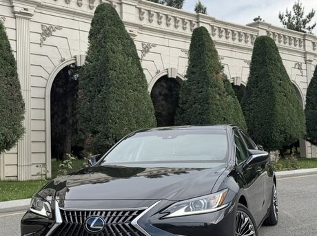 Lexus ES 300h 2023