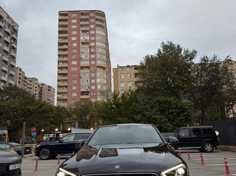 Mercedes C 300 2025