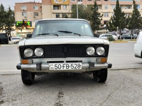 LADA (VAZ) 2106 2000