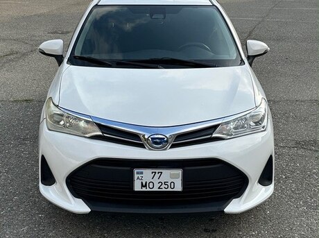 Toyota Corolla Fielder 2018