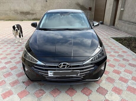 Hyundai Elantra 2019
