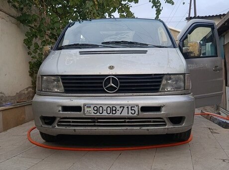 Mercedes  2001