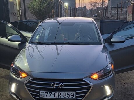 Hyundai Elantra 2016