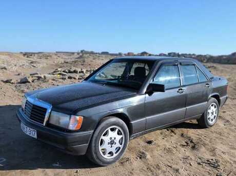 Mercedes 190 1990