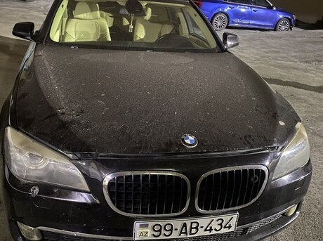 BMW 750 2010