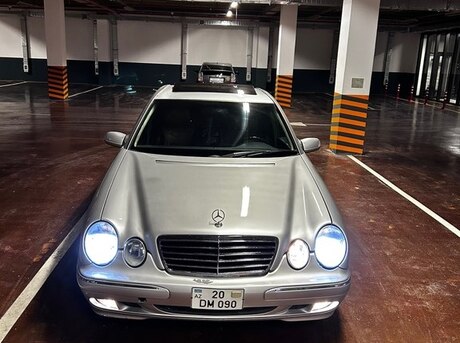 Mercedes E 240 2000