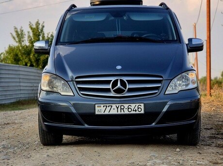 Mercedes Viano 2011