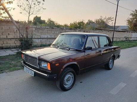 LADA (VAZ) 2107 2003