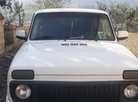 LADA (VAZ) Niva 2012