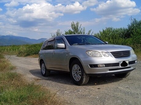 Mitsubishi Airtrek 2002