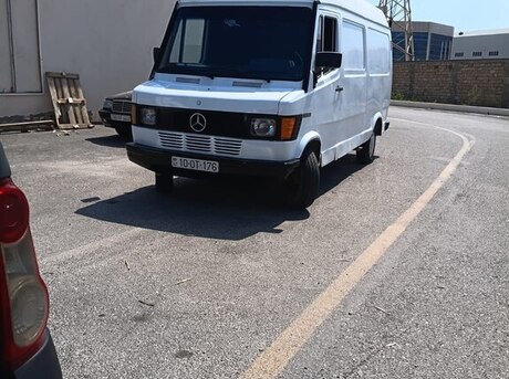Mercedes 208 D 1994