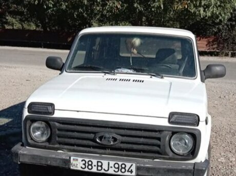 LADA (VAZ) Niva 2001