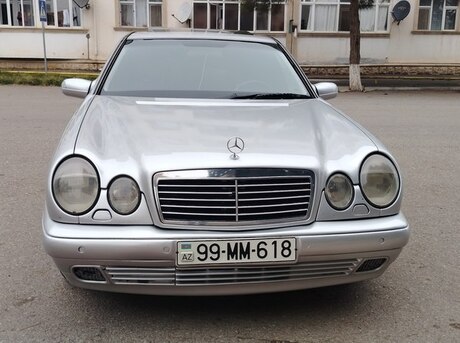 Mercedes E 240 1999